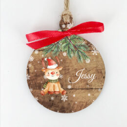 Décoration de noël en bois personnalisée avec un prénom, décoration pour sapin de noël motif petit pingouin